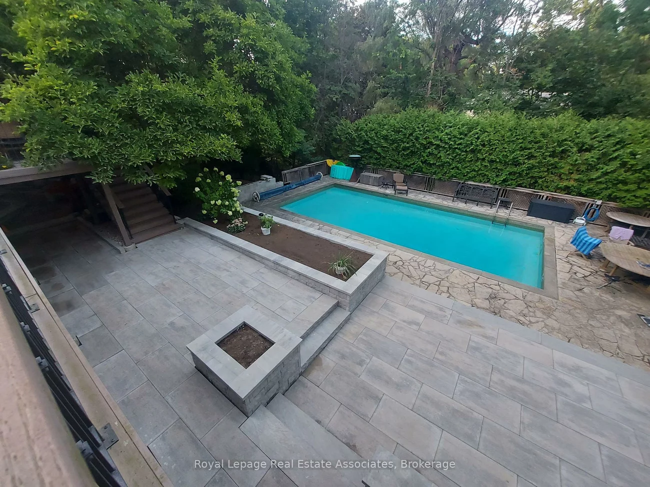 1561, Pinetree, Mineola, Mississauga