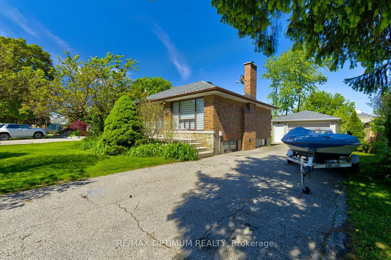 1747, Coram, Dixie, Mississauga