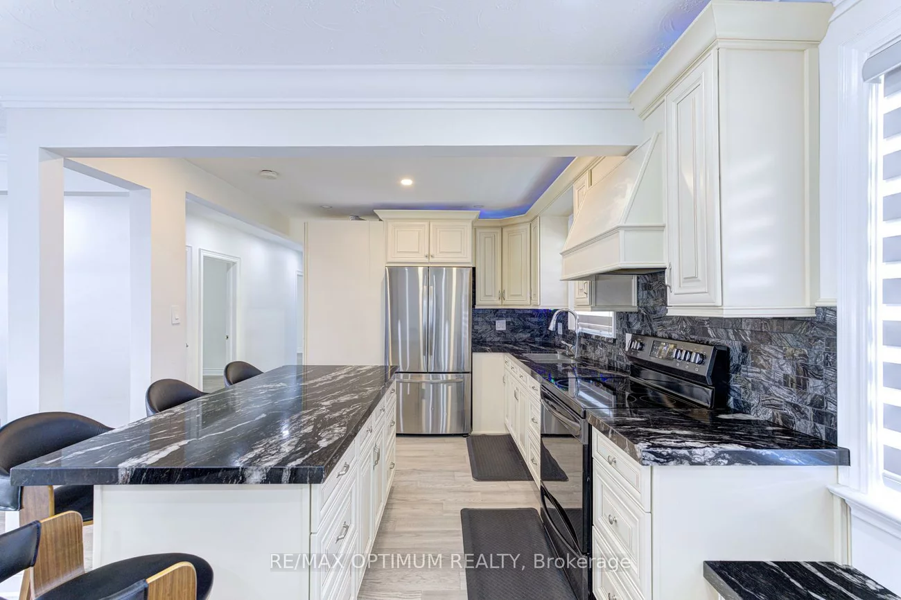 1747, Coram, Dixie, Mississauga