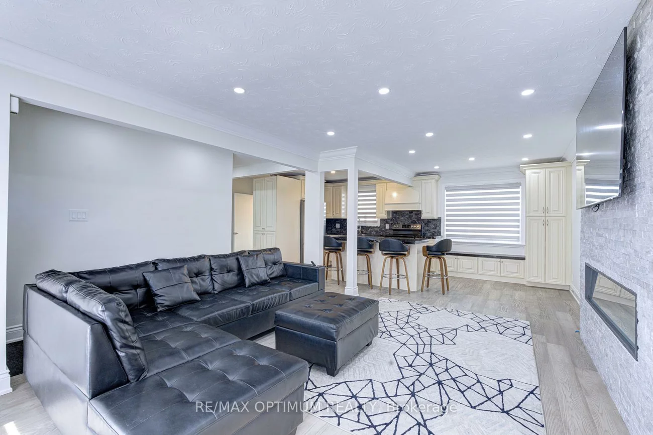 1747, Coram, Dixie, Mississauga