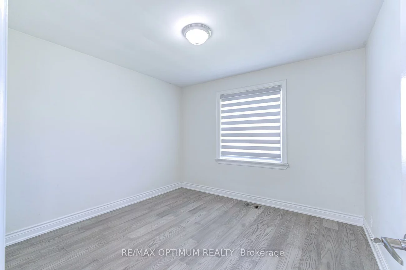 1747, Coram, Dixie, Mississauga