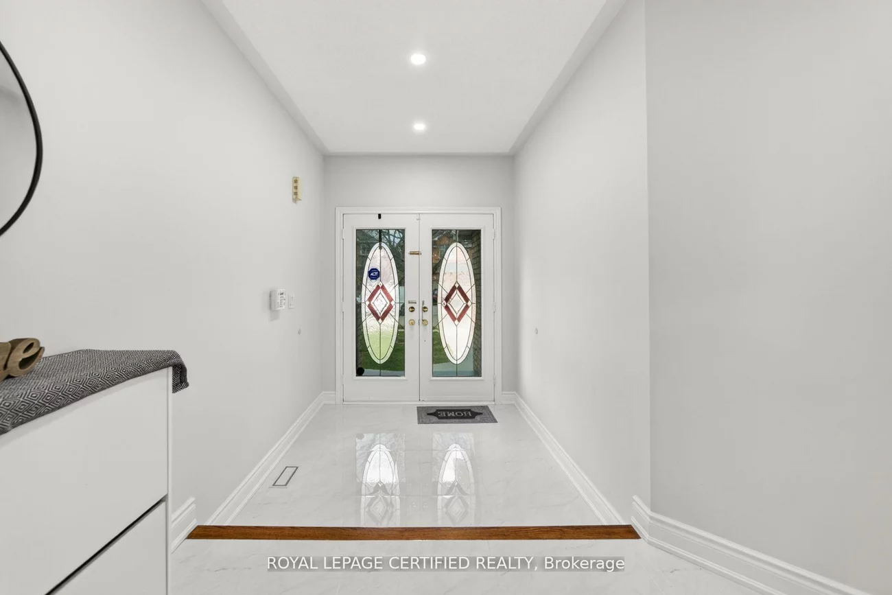 643, Garden, Meadowvale Village, Mississauga