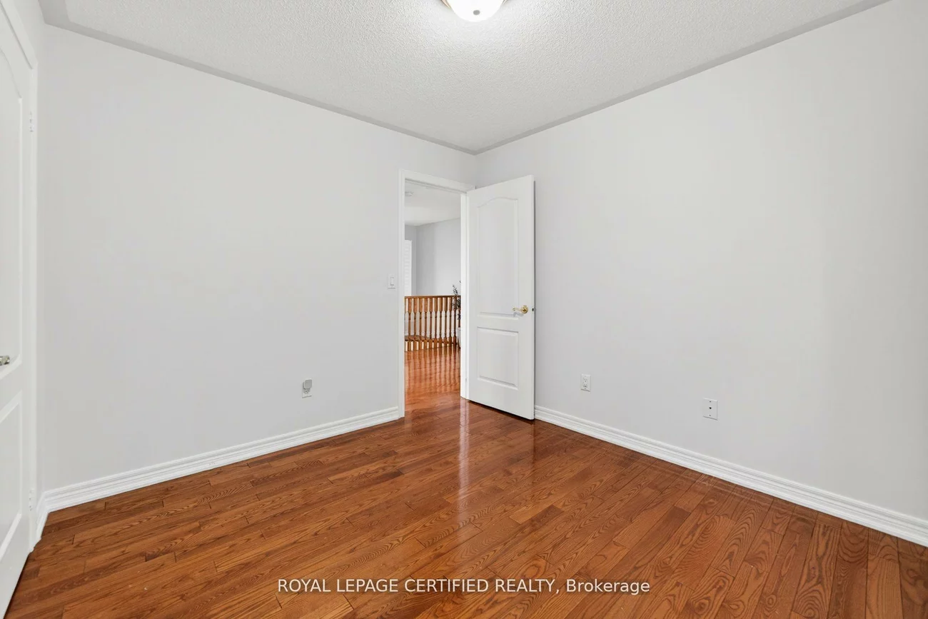 643, Garden, Meadowvale Village, Mississauga