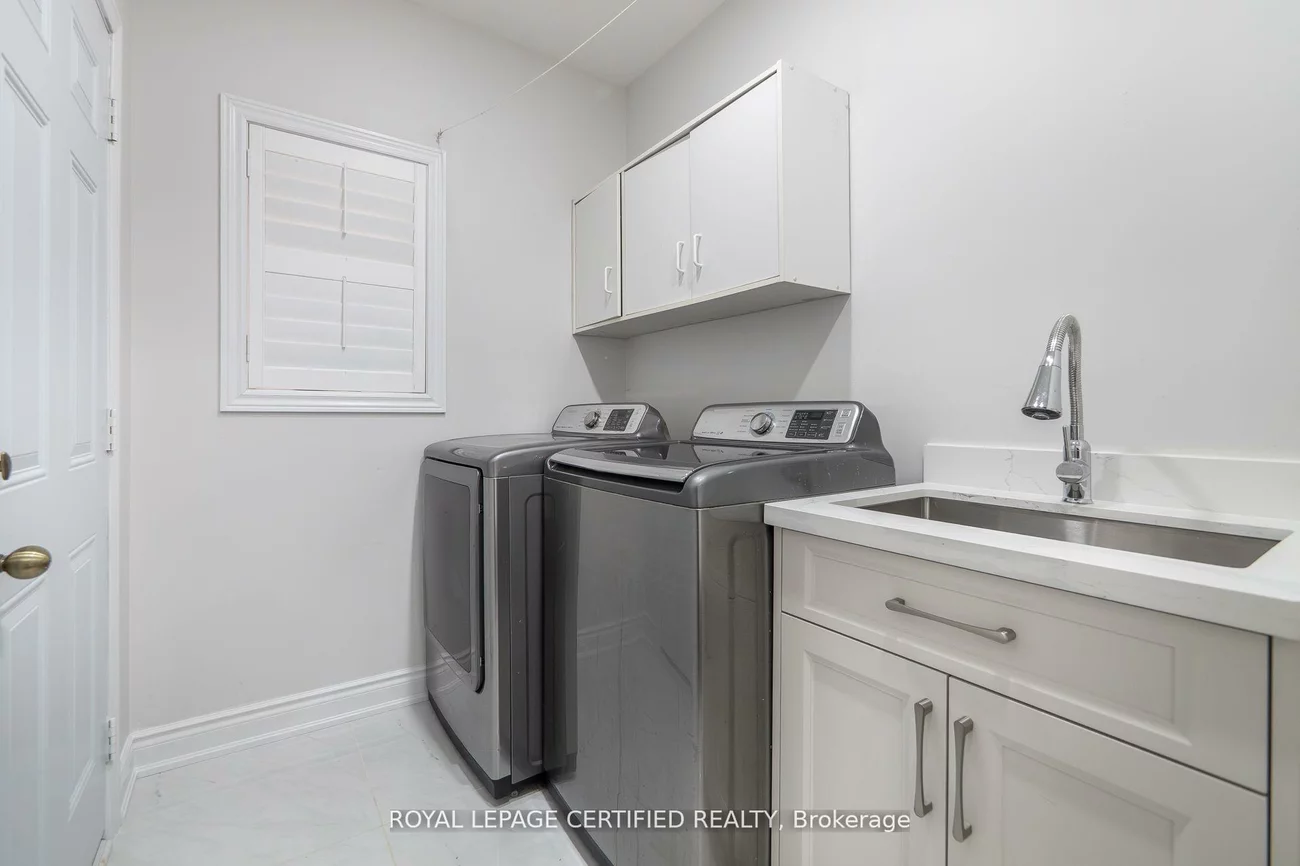 643, Garden, Meadowvale Village, Mississauga