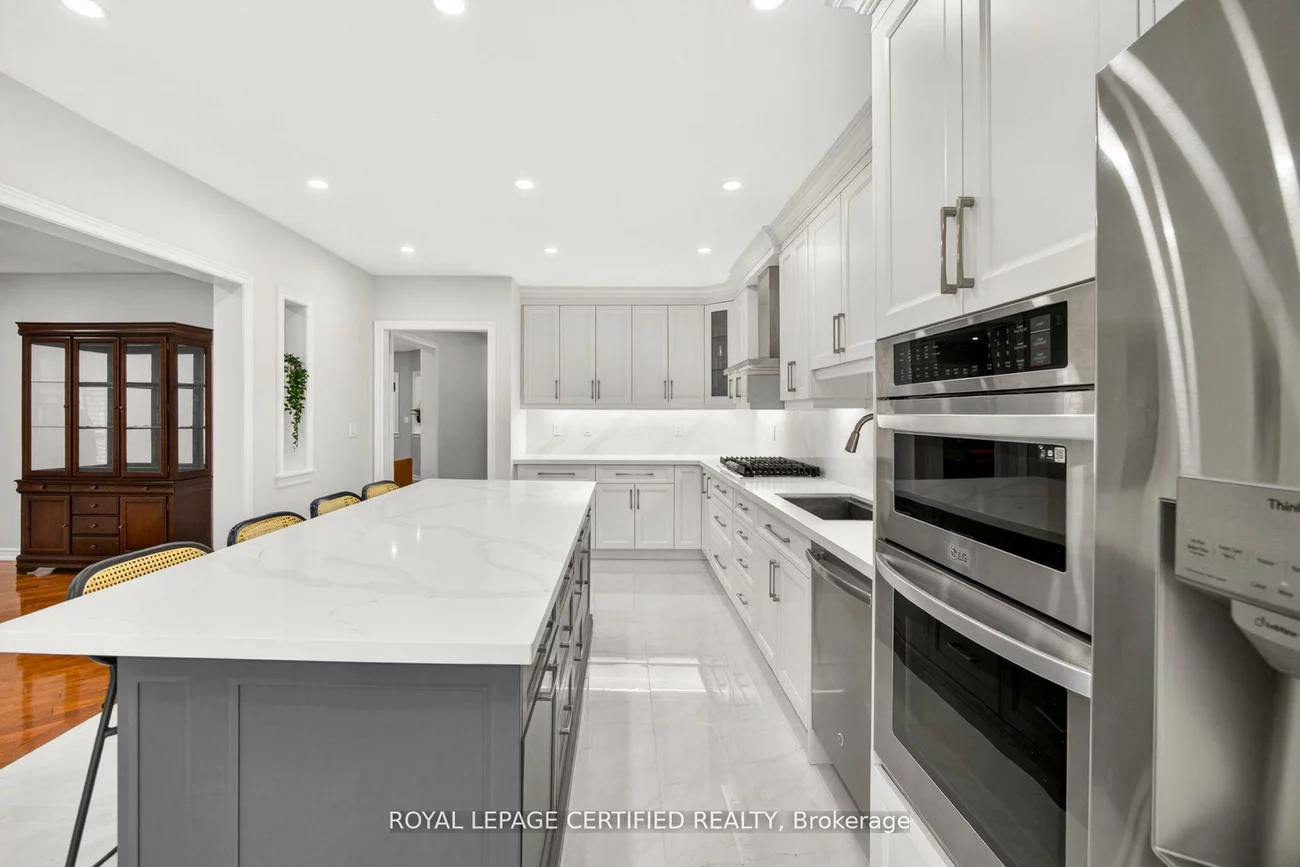 643, Garden, Meadowvale Village, Mississauga