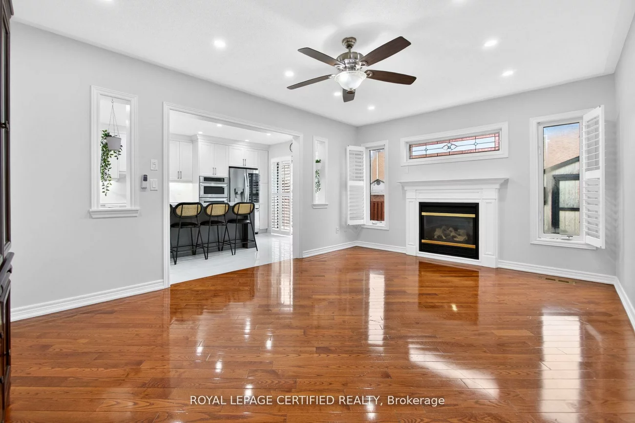 643, Garden, Meadowvale Village, Mississauga