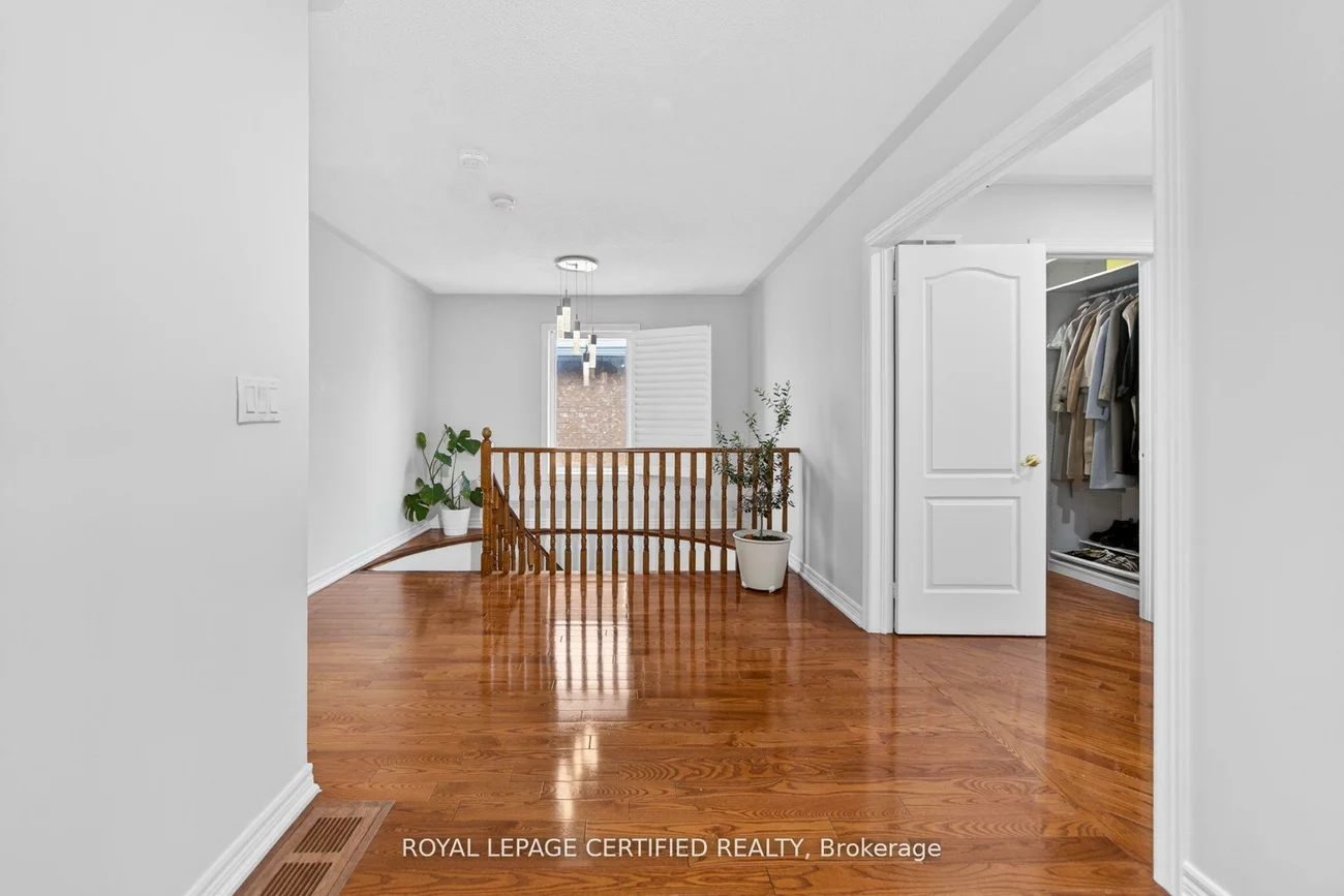 643, Garden, Meadowvale Village, Mississauga