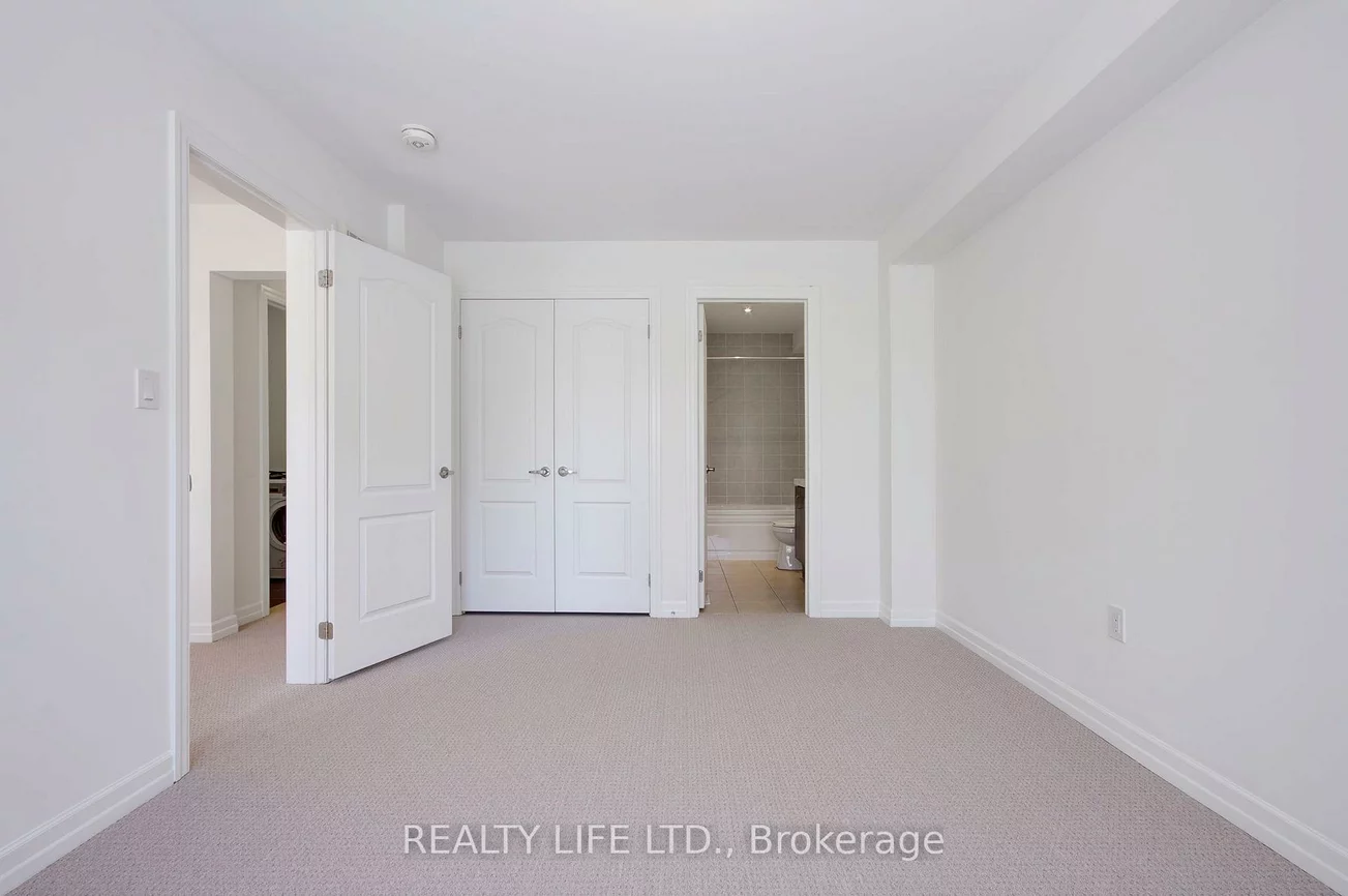 1209, Owls Head, Lakeview, Mississauga