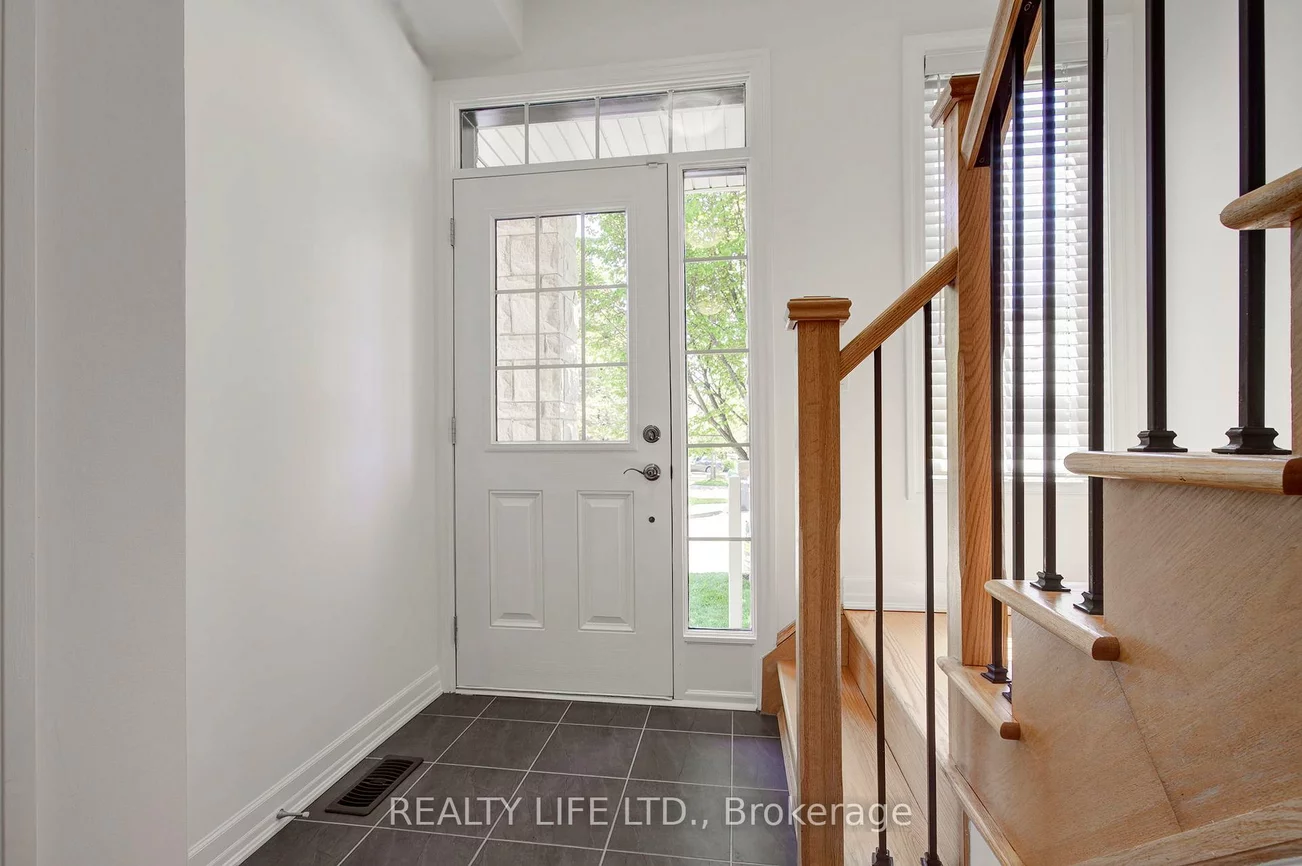 1209, Owls Head, Lakeview, Mississauga