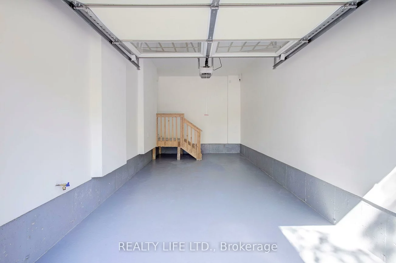 1209, Owls Head, Lakeview, Mississauga