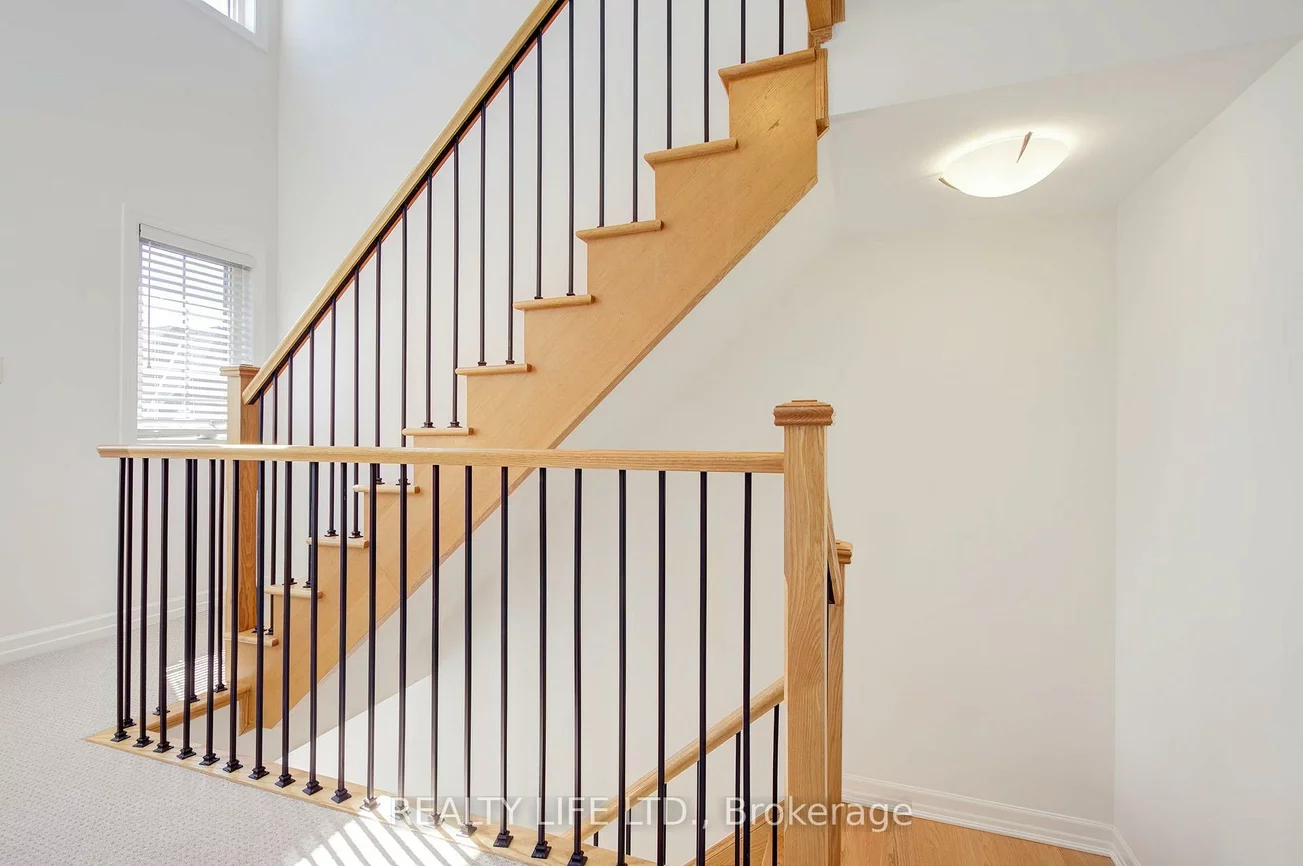 1209, Owls Head, Lakeview, Mississauga