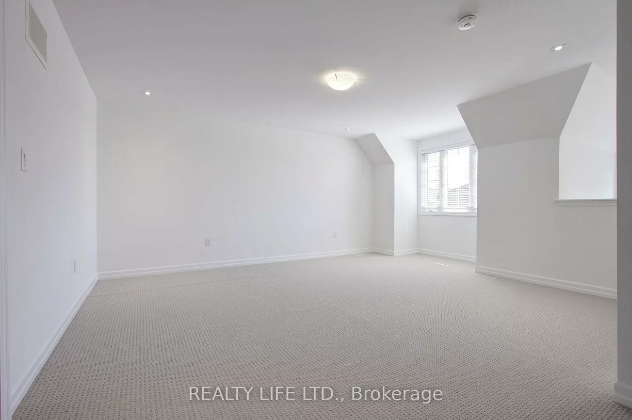 1209, Owls Head, Lakeview, Mississauga