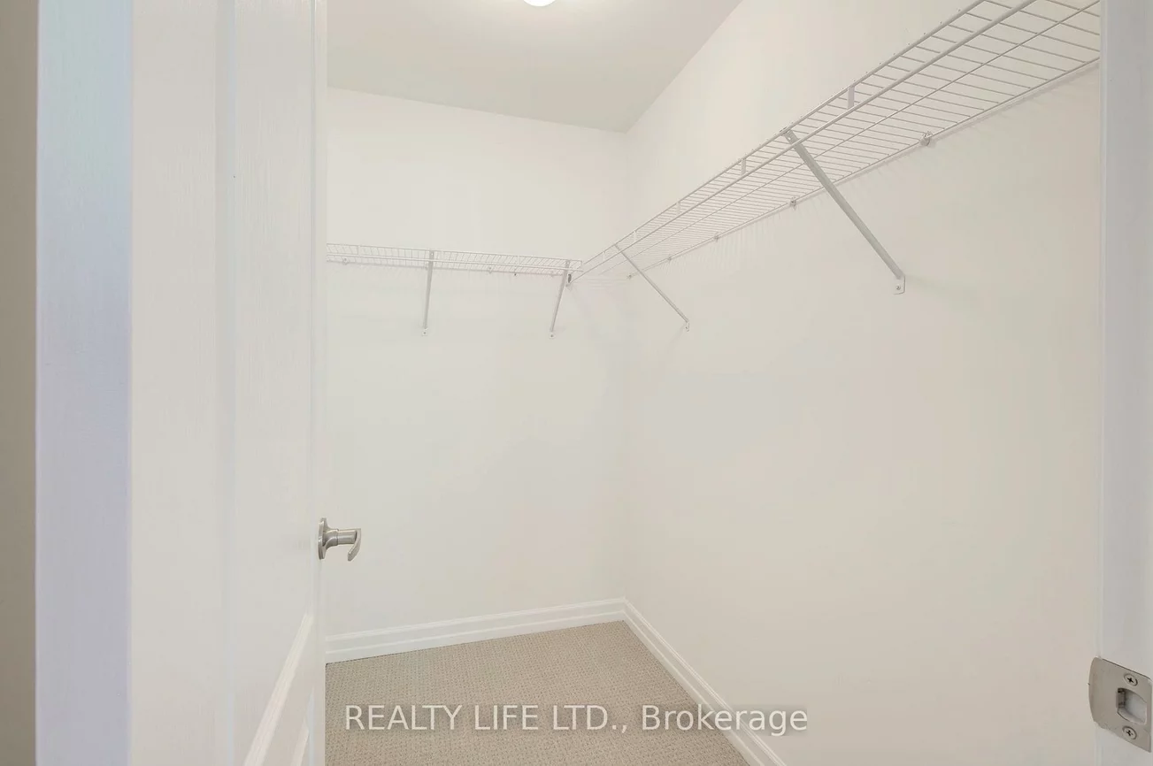 1209, Owls Head, Lakeview, Mississauga