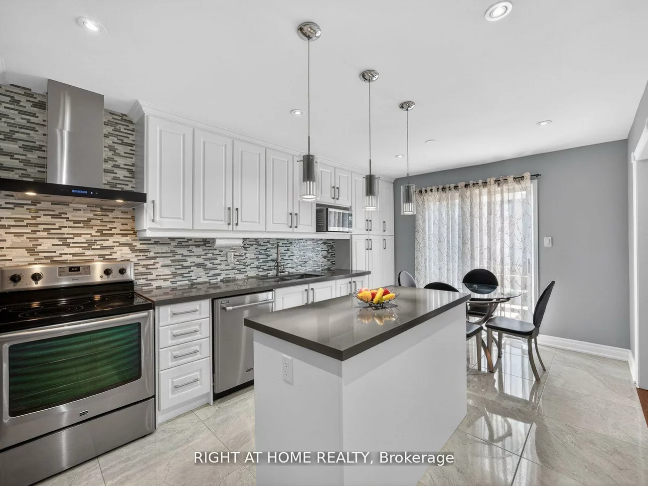 7068, Rosehurst, Lisgar, Mississauga
