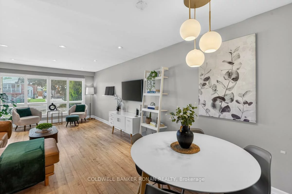 319, Thrace, Cooksville, Mississauga