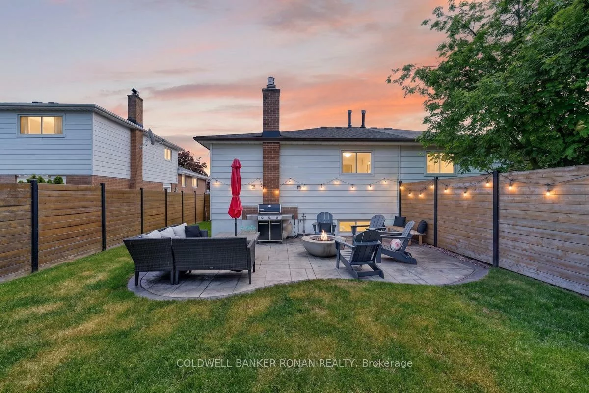 319, Thrace, Cooksville, Mississauga