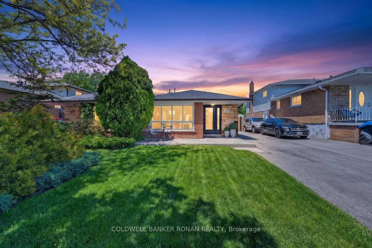 319, Thrace, Cooksville, Mississauga
