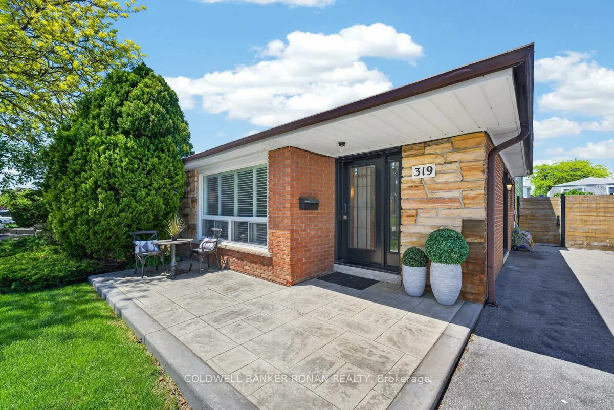 319, Thrace, Cooksville, Mississauga