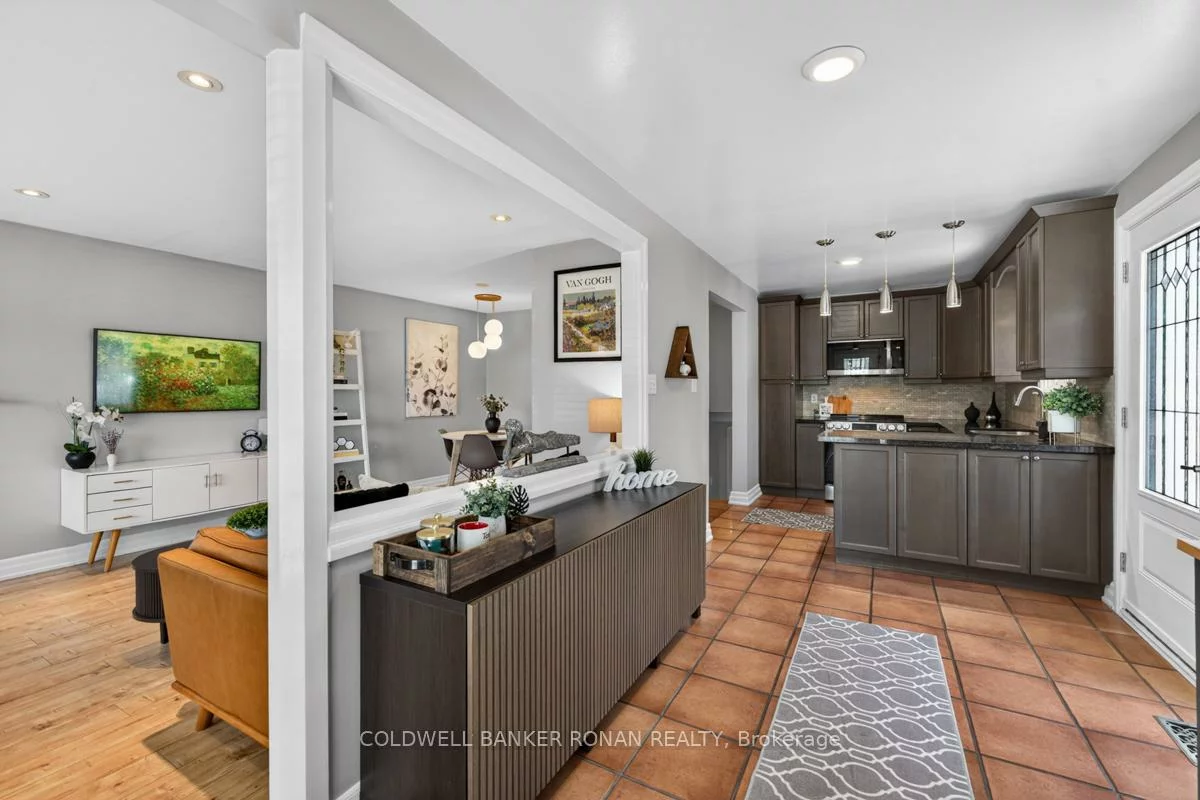 319, Thrace, Cooksville, Mississauga