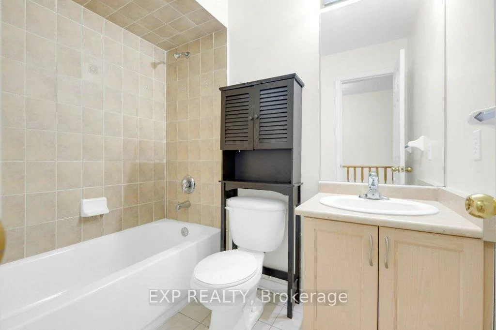 7035, Rexwood, Malton, Mississauga