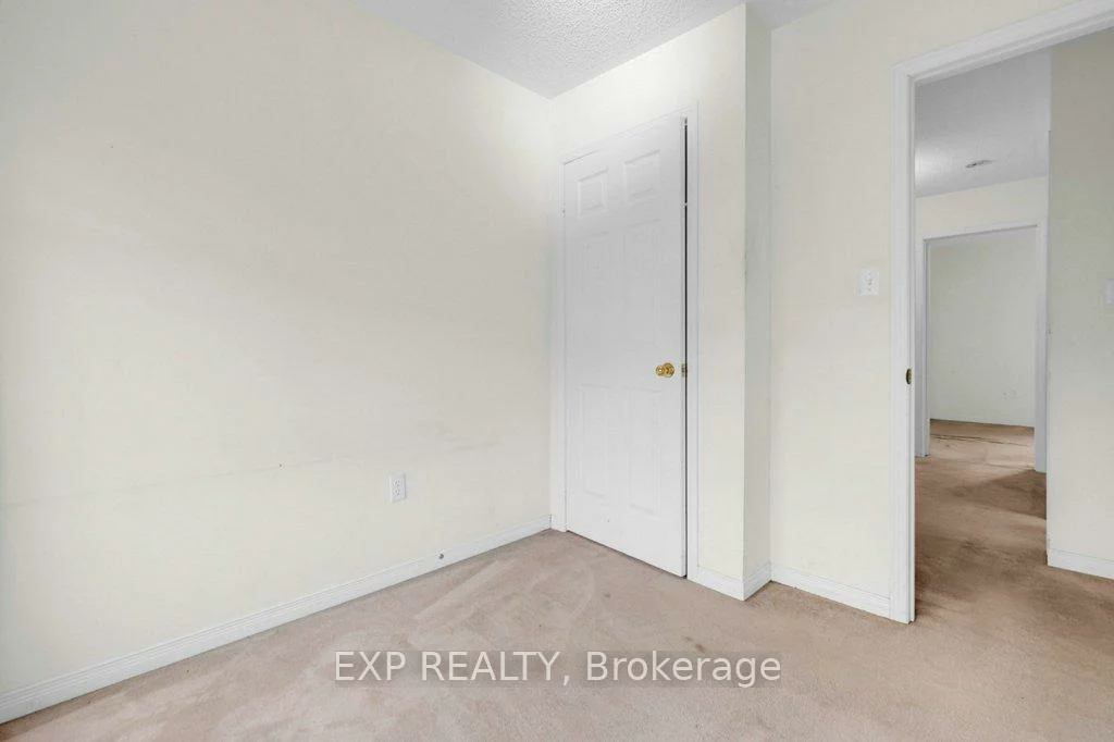 7035, Rexwood, Malton, Mississauga