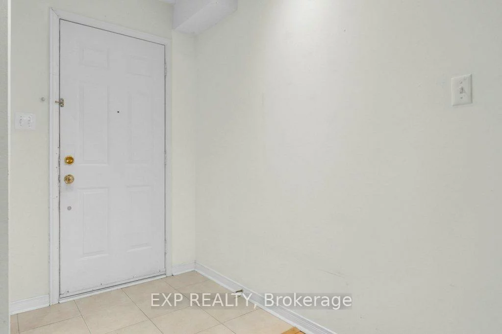 7035, Rexwood, Malton, Mississauga