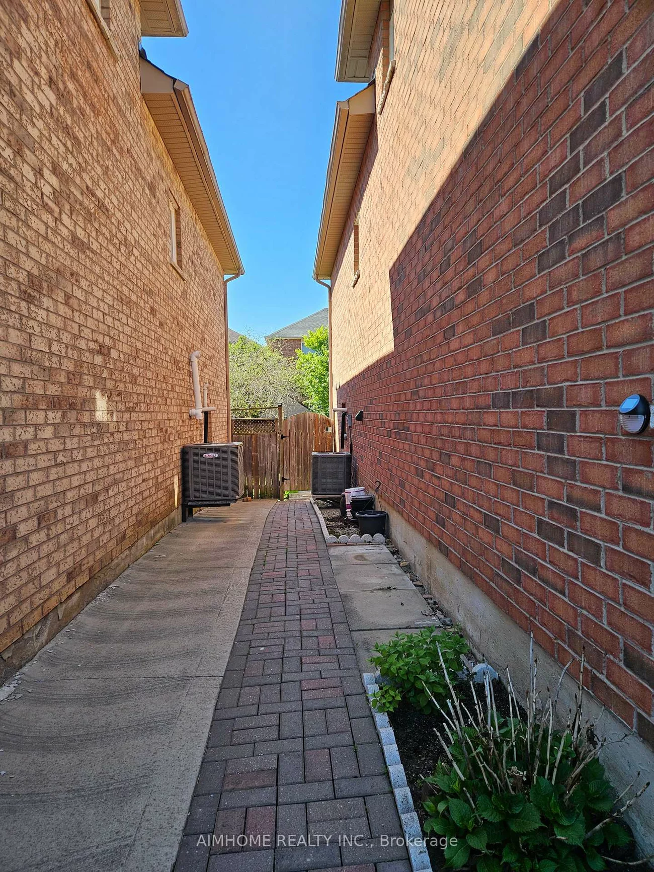 3227, Scotch Pine, Lisgar, Mississauga