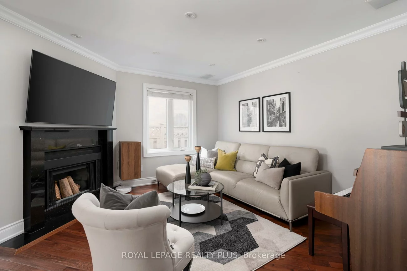 5229, Palomar, Hurontario, Mississauga