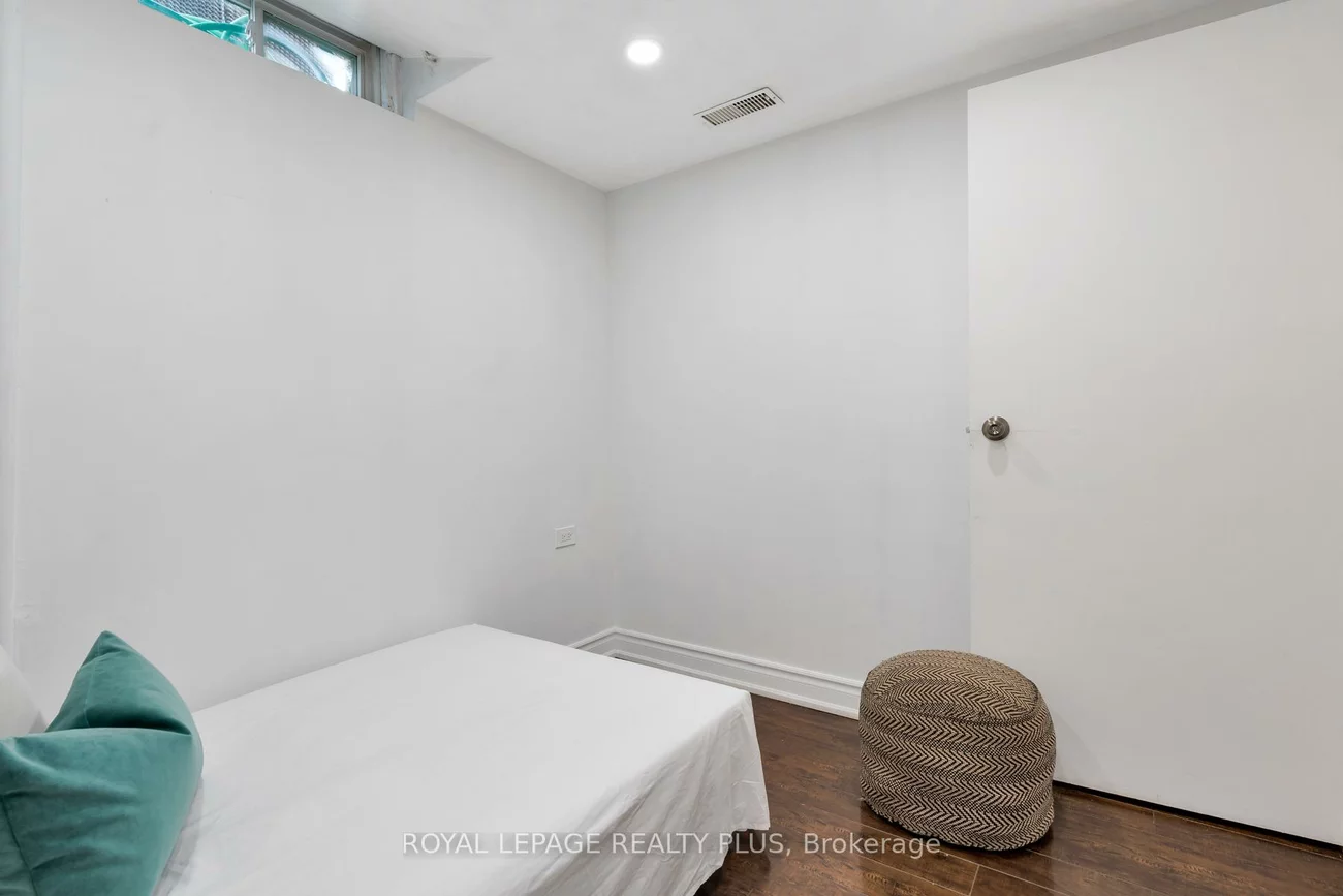 5229, Palomar, Hurontario, Mississauga