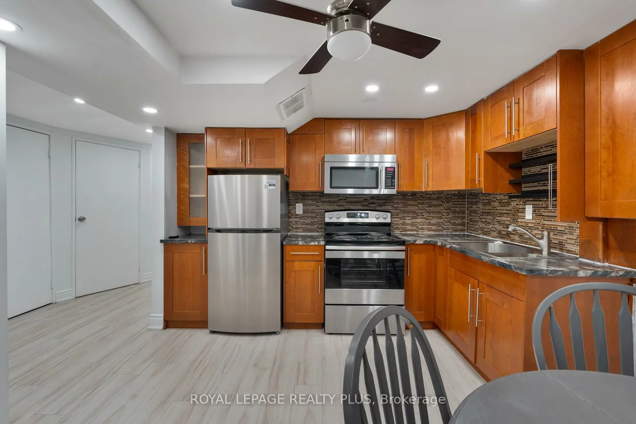 5229, Palomar, Hurontario, Mississauga