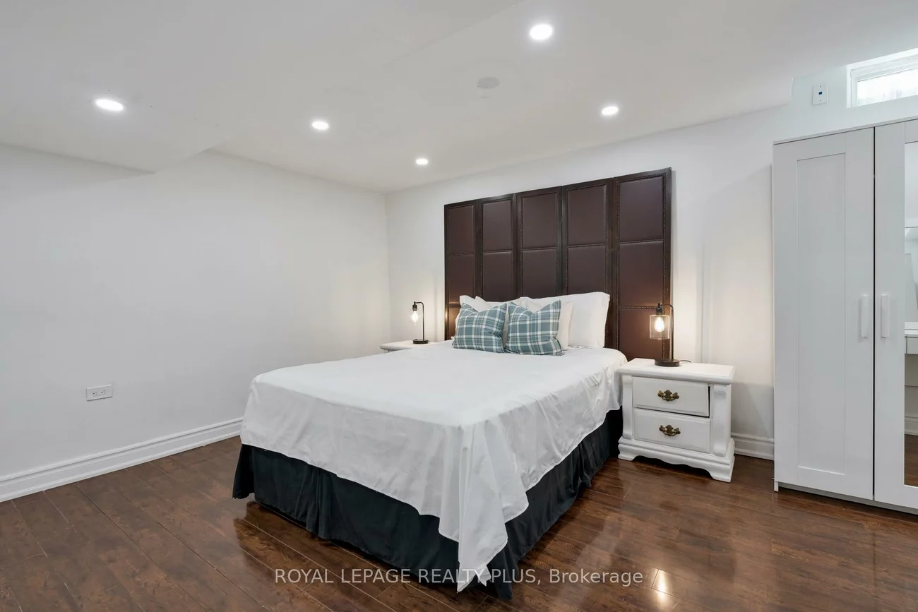 5229, Palomar, Hurontario, Mississauga