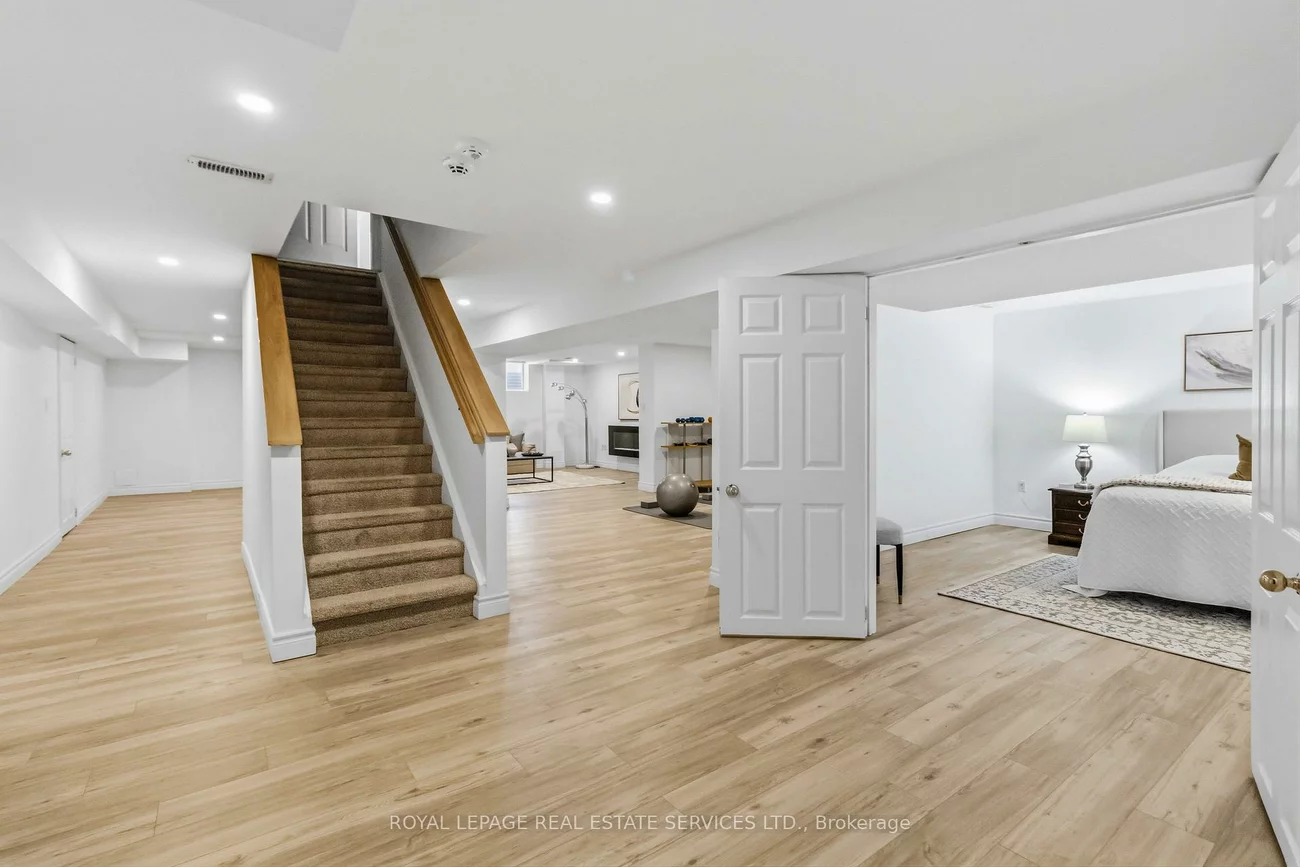 4330, Spinningdale, East Credit, Mississauga