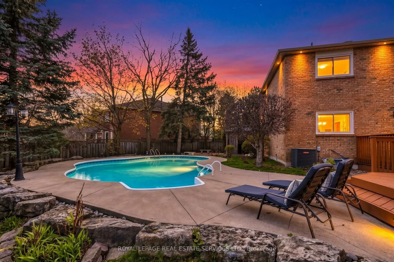 4330, Spinningdale, East Credit, Mississauga