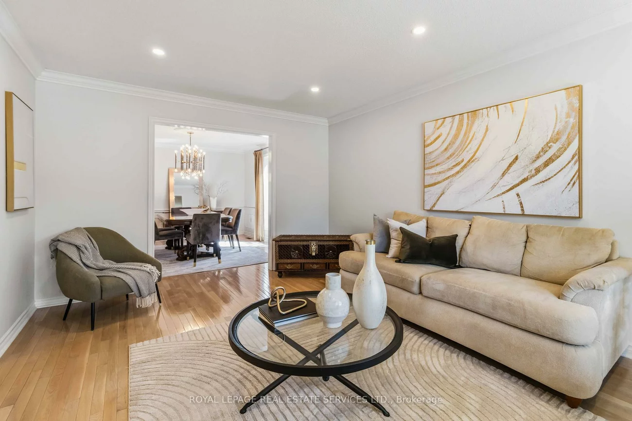 4330, Spinningdale, East Credit, Mississauga