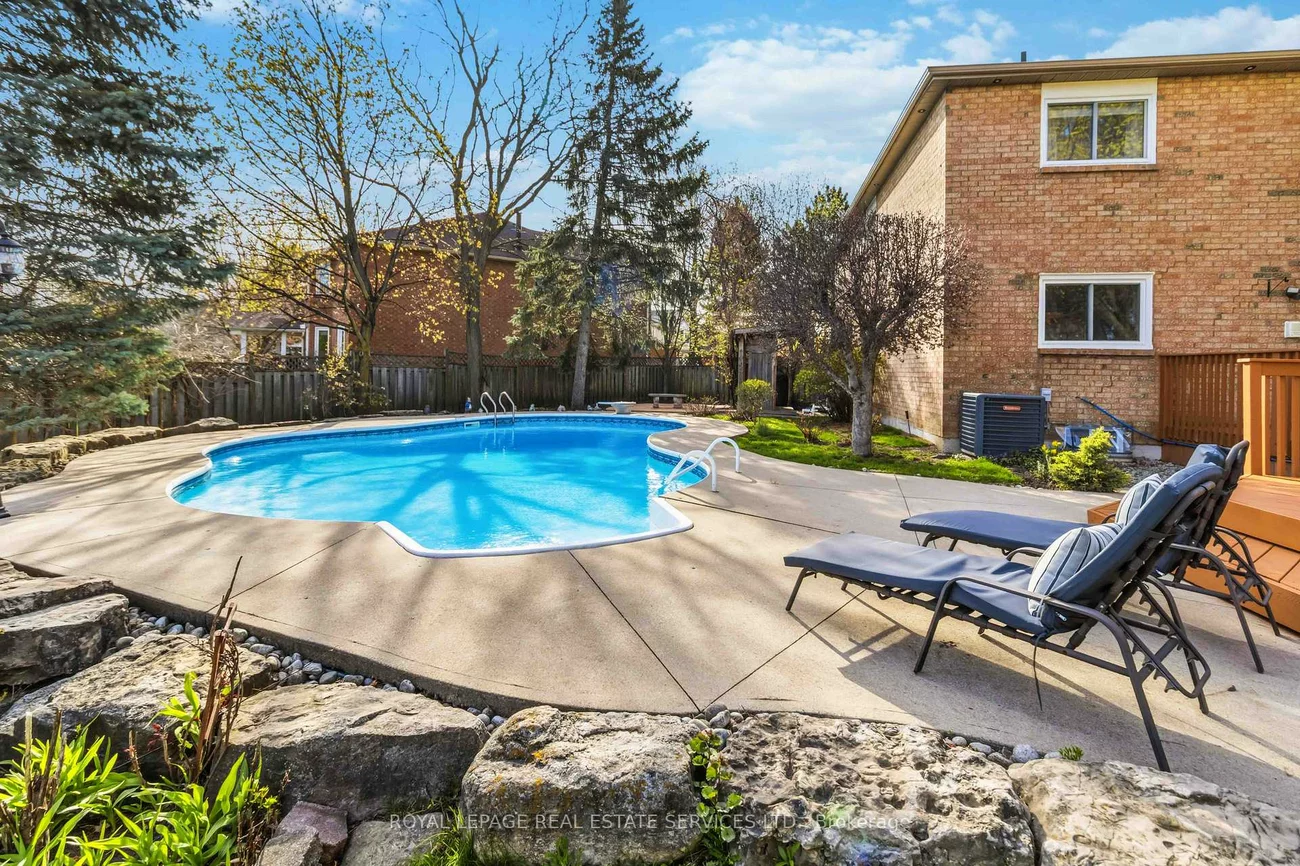 4330, Spinningdale, East Credit, Mississauga