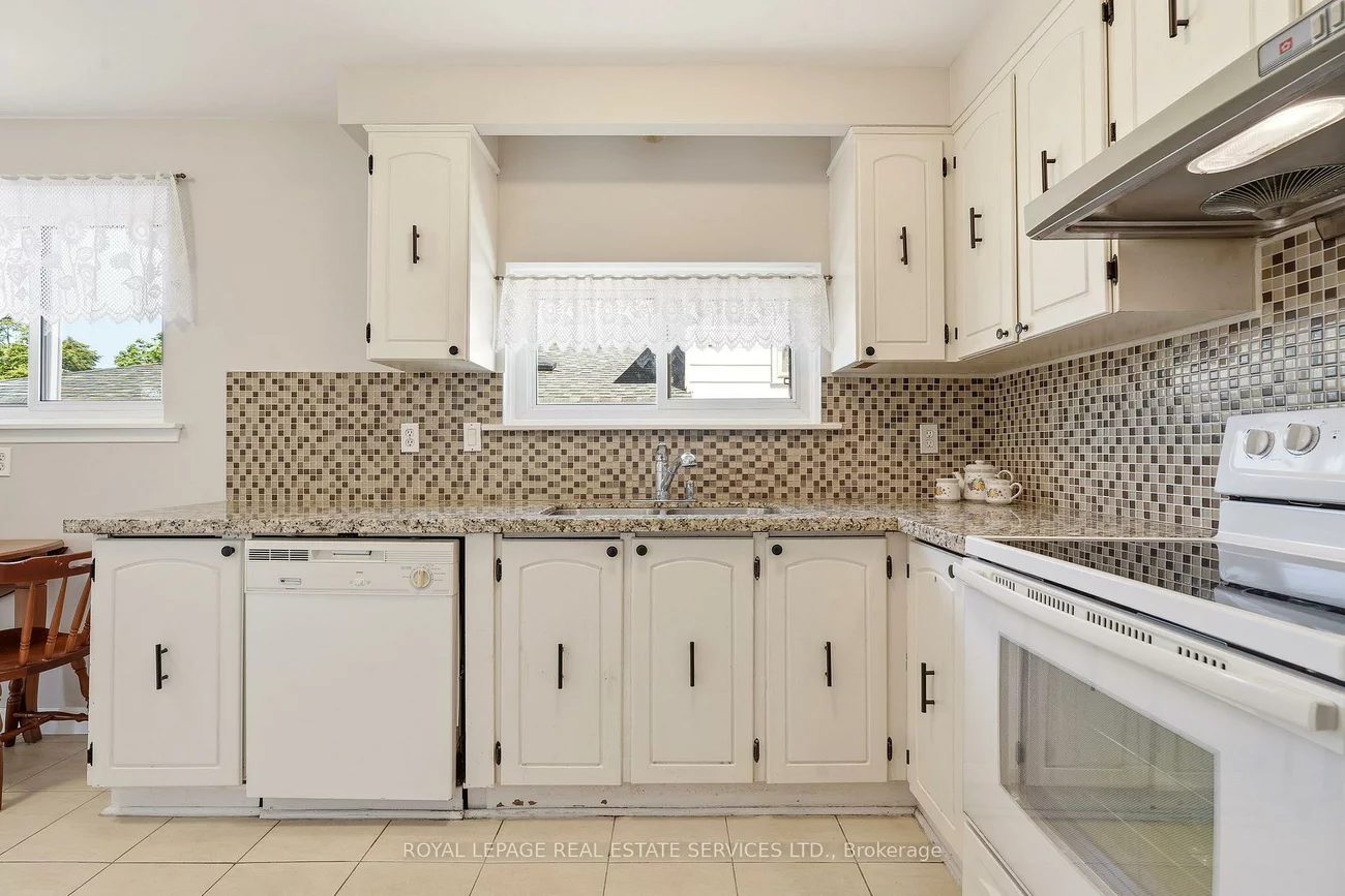 3454, Oakglade, Erindale, Mississauga