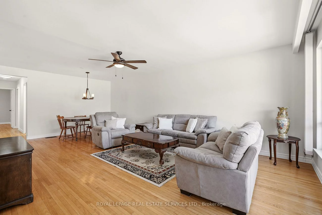 3454, Oakglade, Erindale, Mississauga