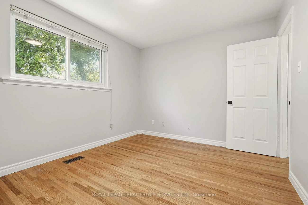 3454, Oakglade, Erindale, Mississauga