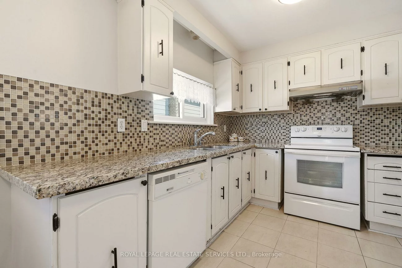 3454, Oakglade, Erindale, Mississauga