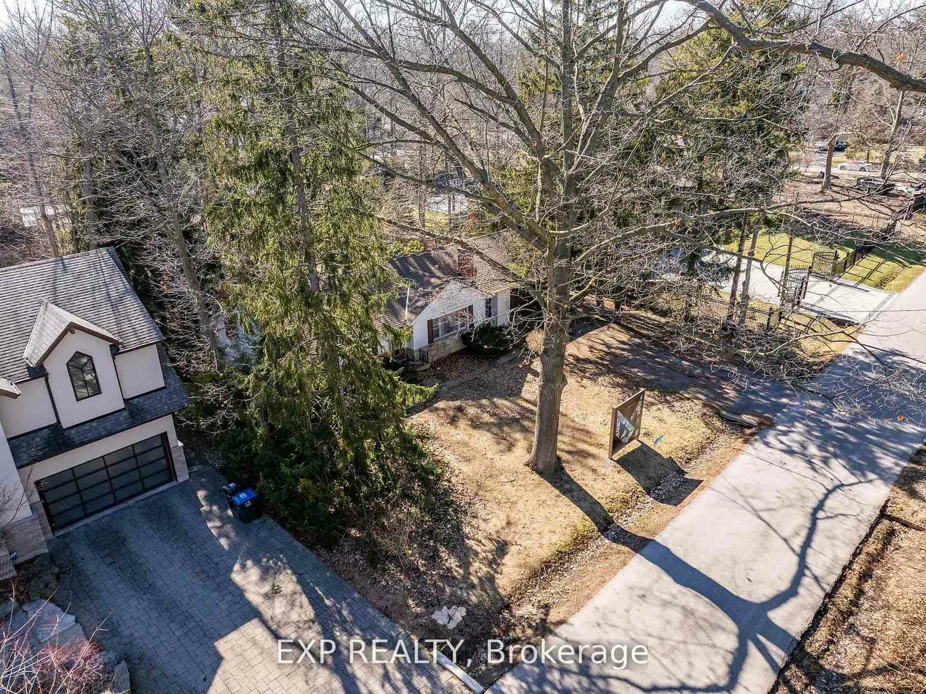 1252, Mona, Mineola, Mississauga