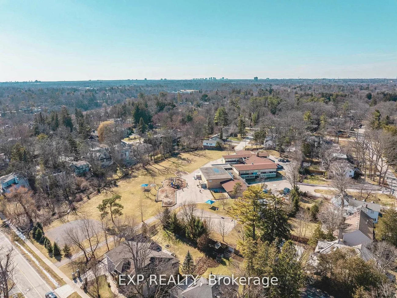 1252, Mona, Mineola, Mississauga
