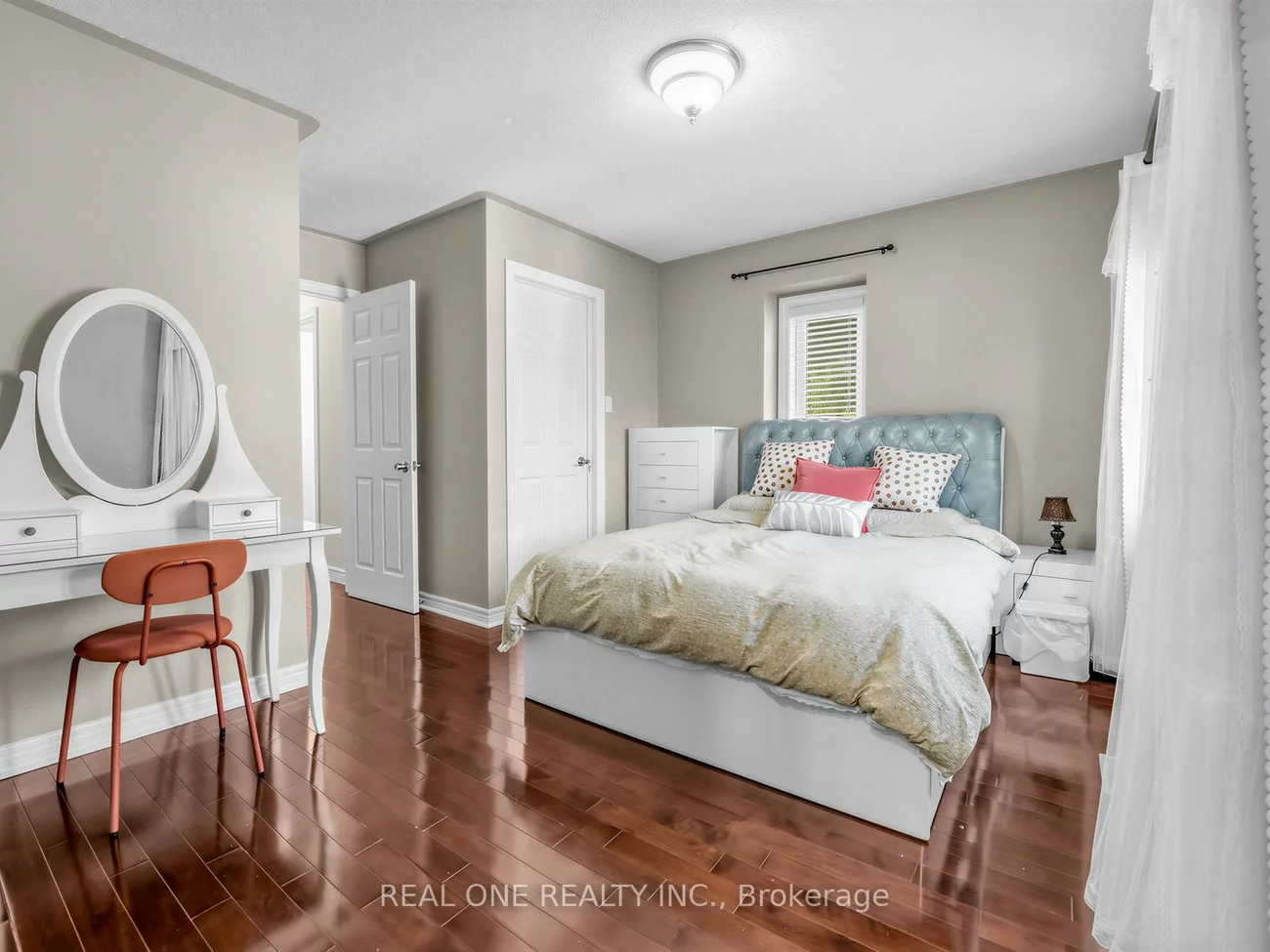 5849, Chorley, Central Erin Mills, Mississauga