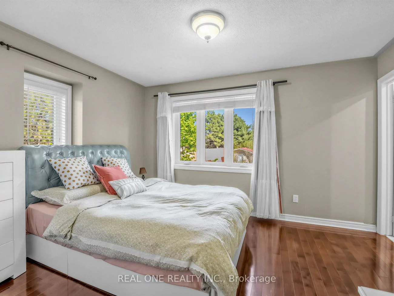5849, Chorley, Central Erin Mills, Mississauga