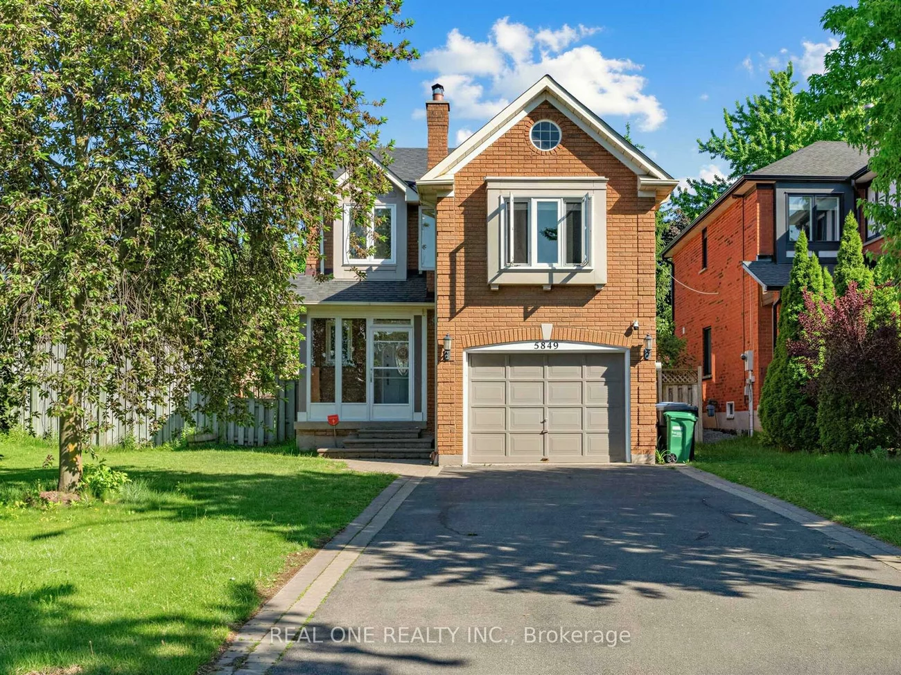 5849, Chorley, Central Erin Mills, Mississauga
