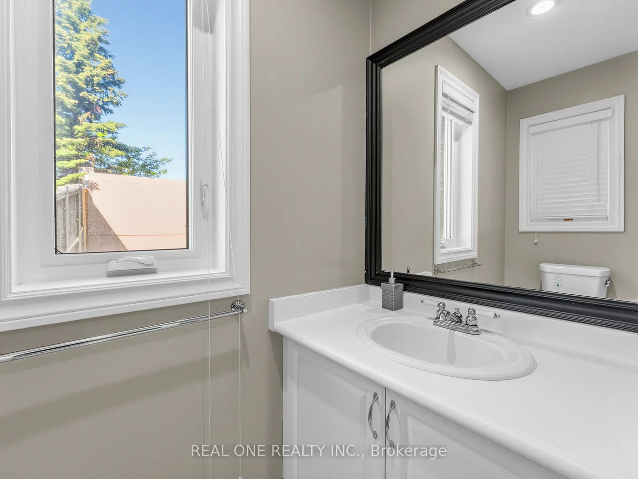 5849, Chorley, Central Erin Mills, Mississauga