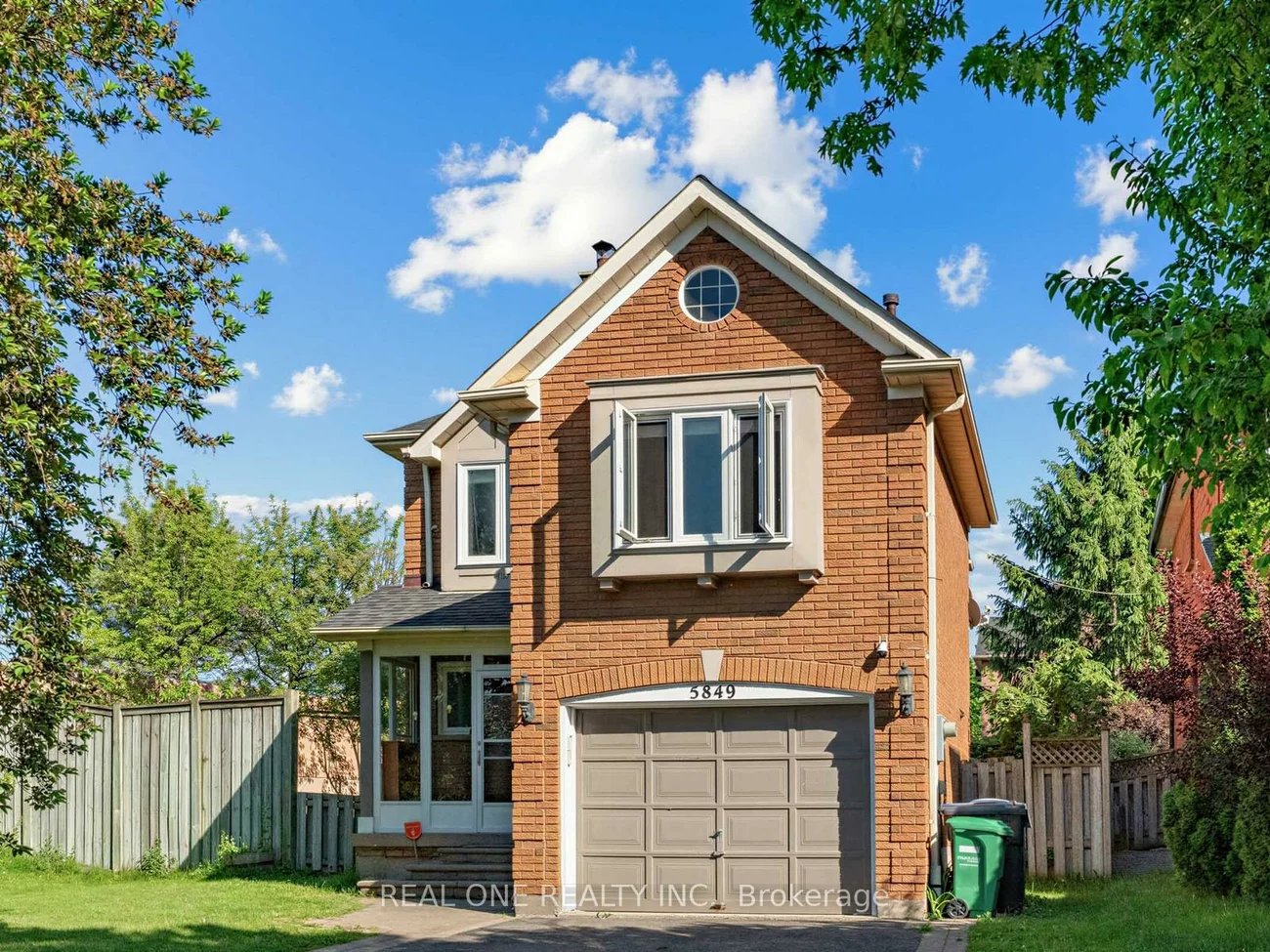 5849, Chorley, Central Erin Mills, Mississauga