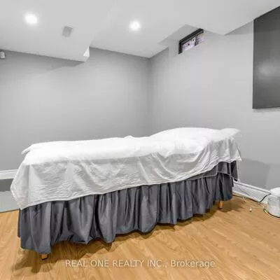 5849, Chorley, Central Erin Mills, Mississauga