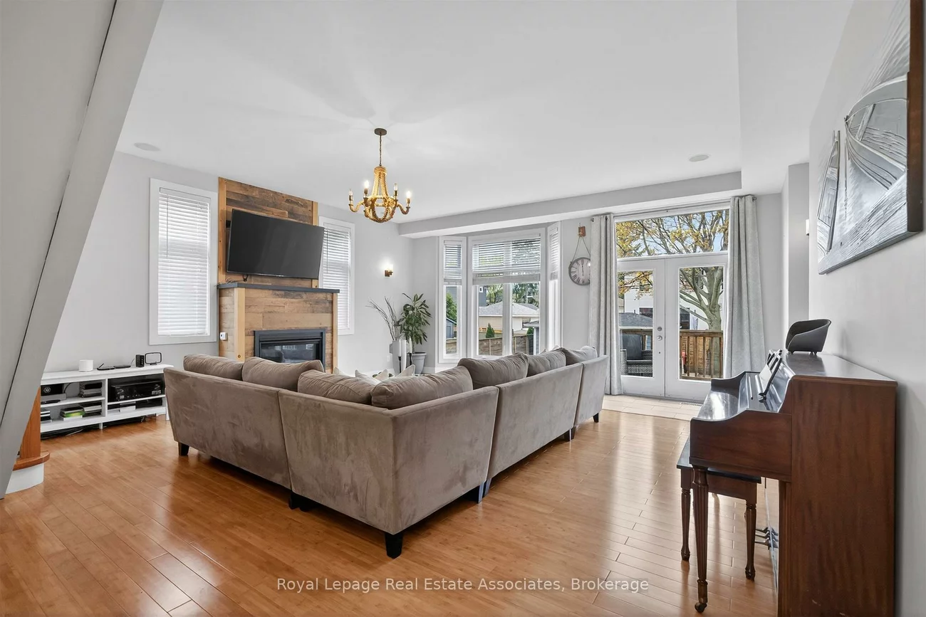 40, Briarwood, Port Credit, Mississauga