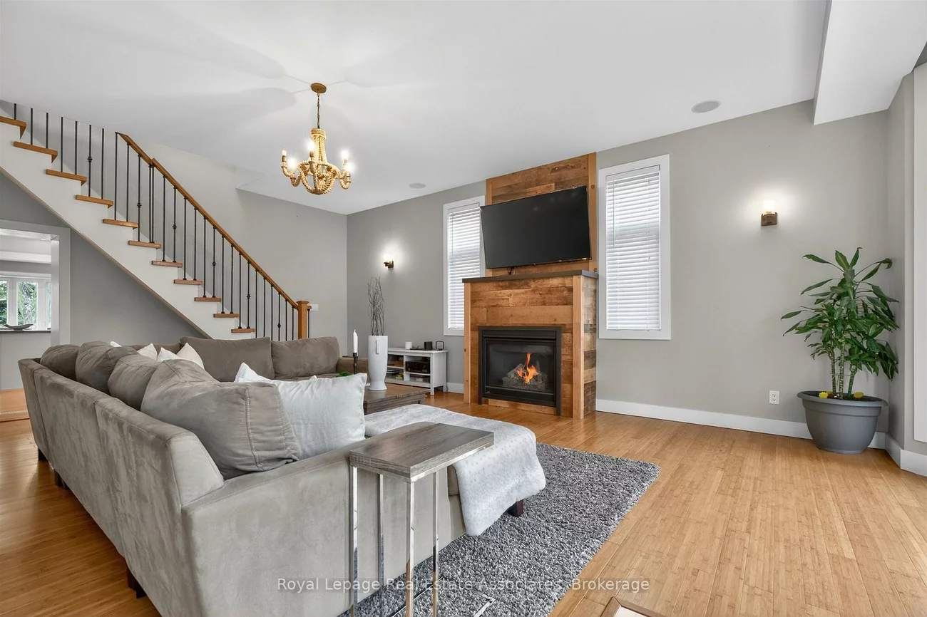 40, Briarwood, Port Credit, Mississauga
