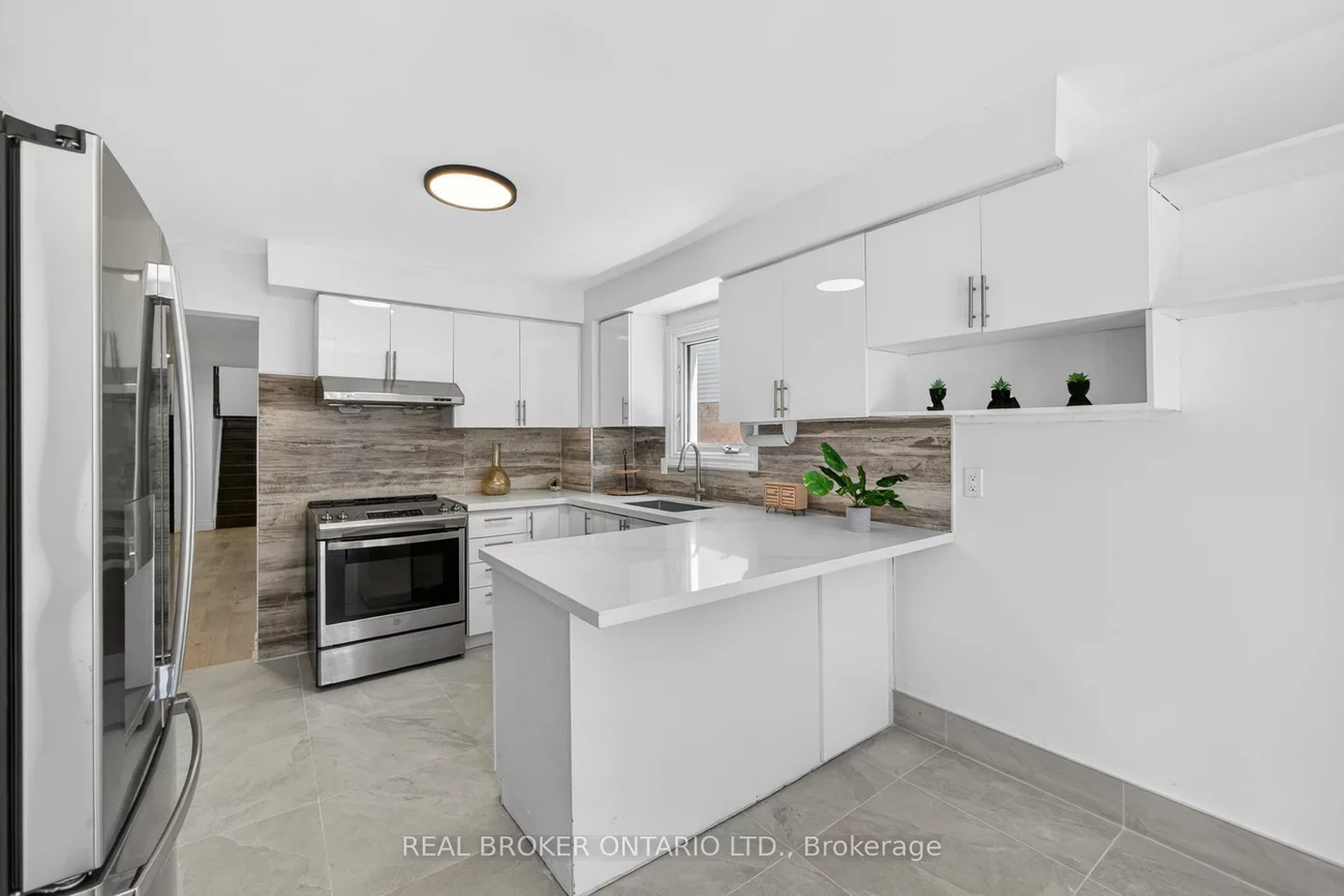 4326, Waterford, Hurontario, Mississauga
